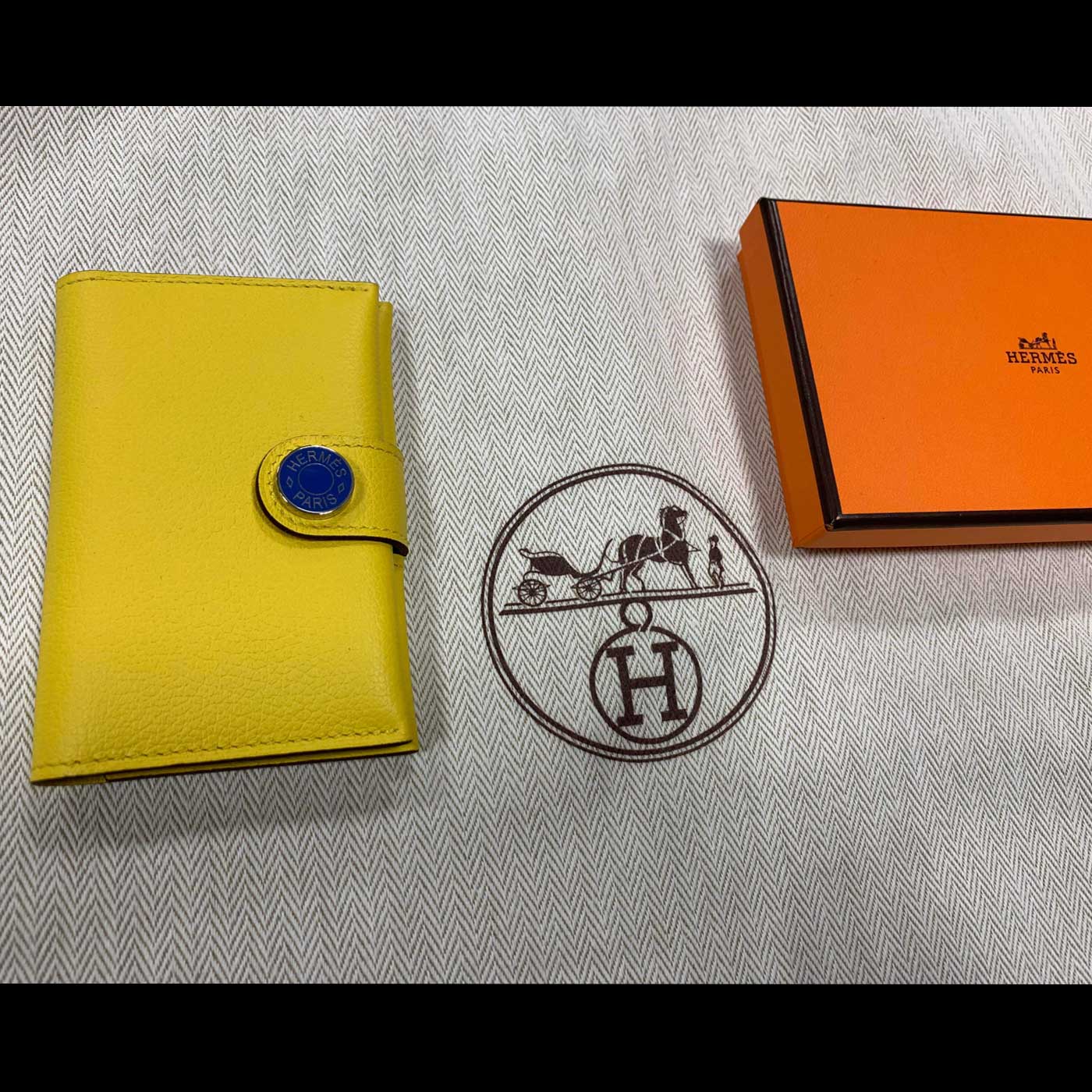 エルメス カードフォルダ