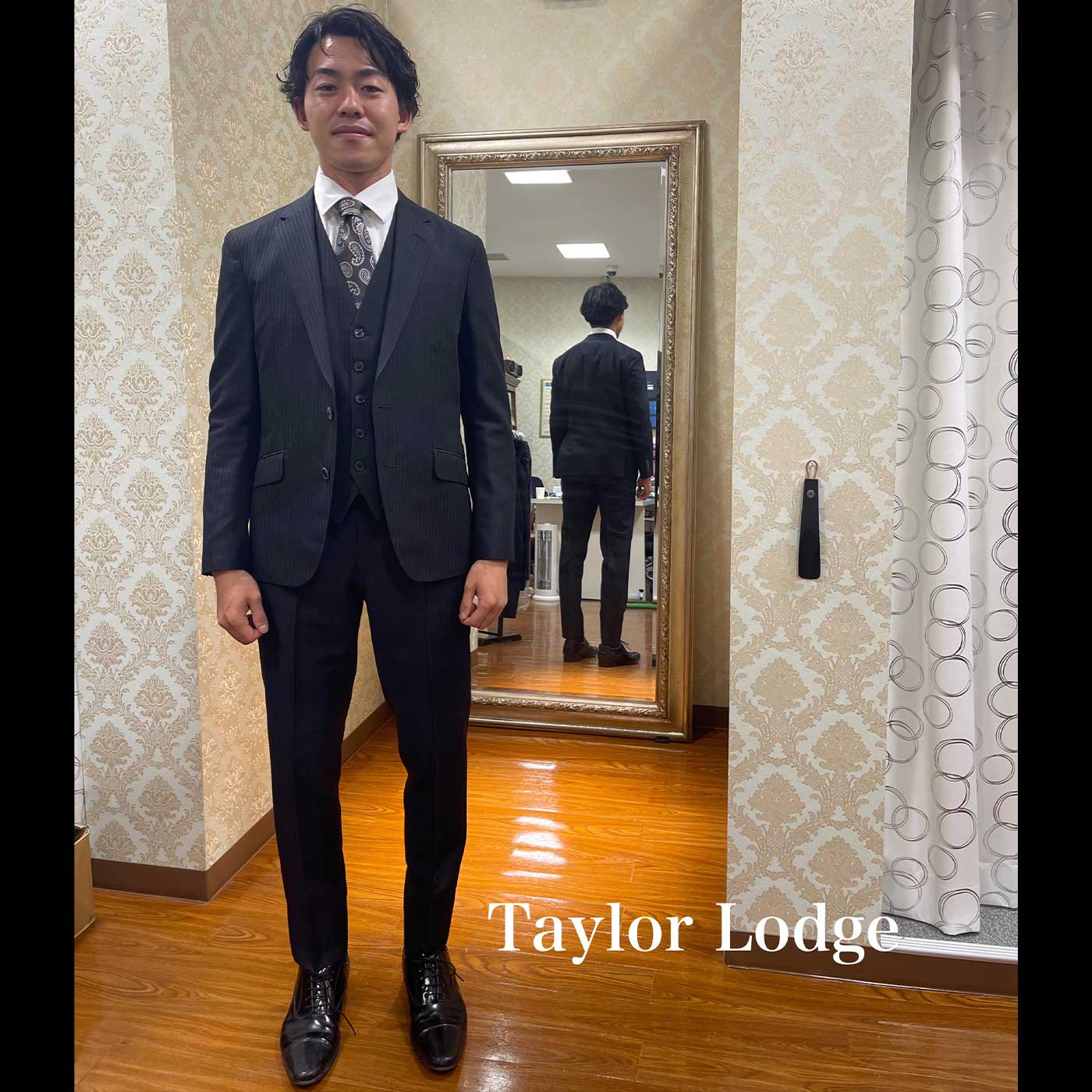 オーダースーツ-テイラーロッジ