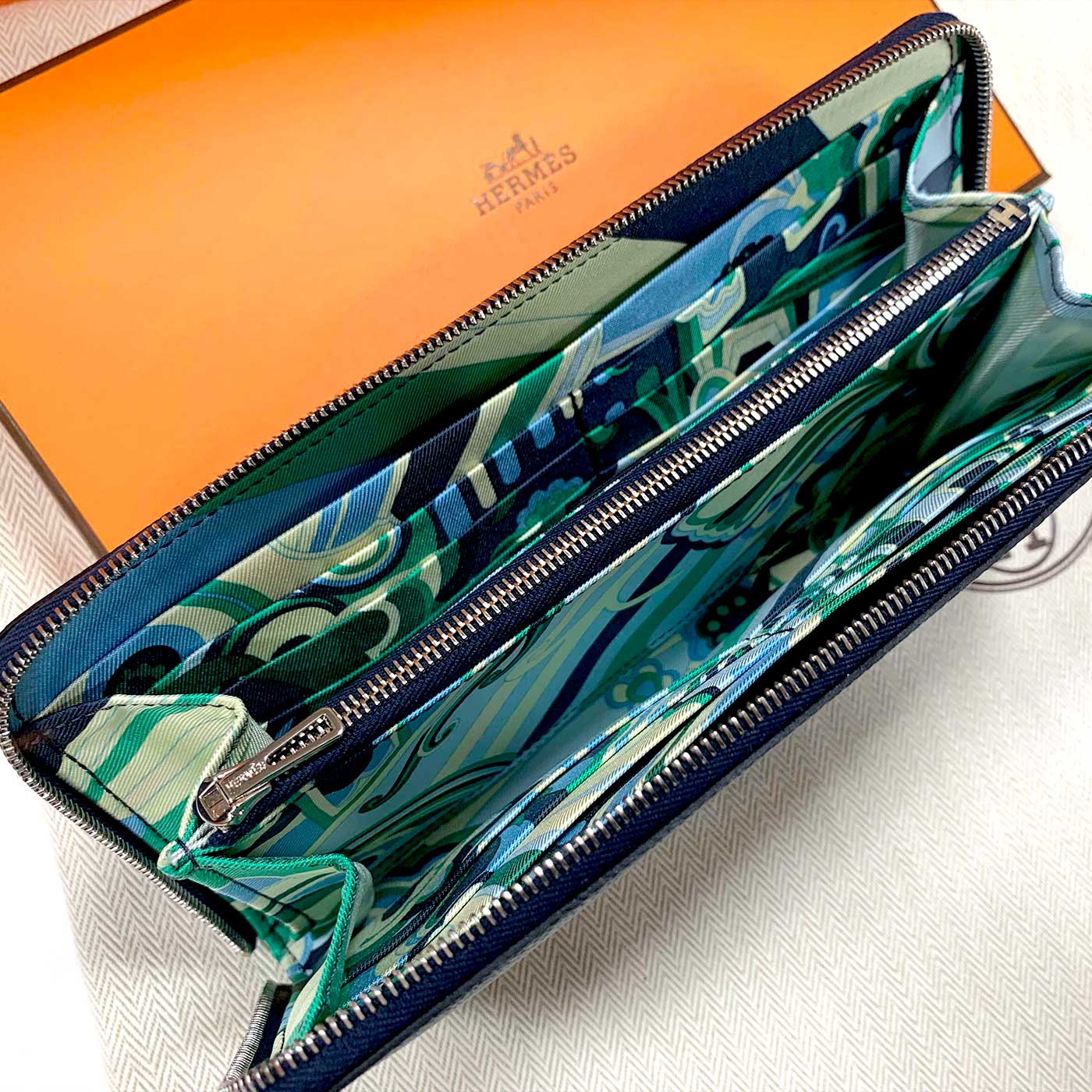 エルメス　アザップ シルクイン ロング